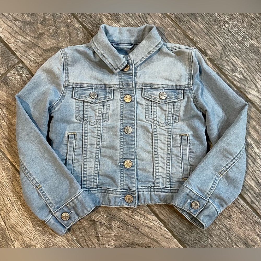 GAP Kids Icon Denim Jacket - Size Small (6/7)